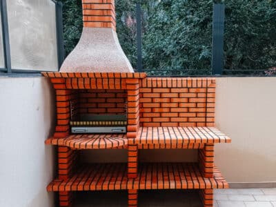 barbecues, grills, fours, braseros